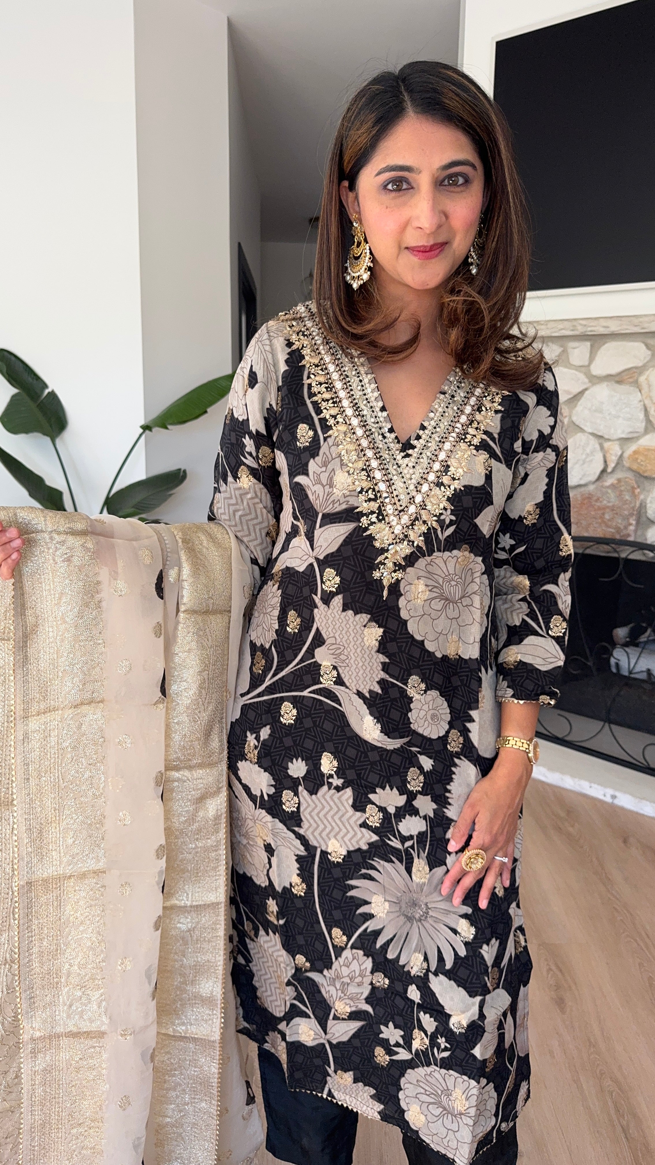 Black and ivory soft organza printed v-neck kurta set with organza dupatta