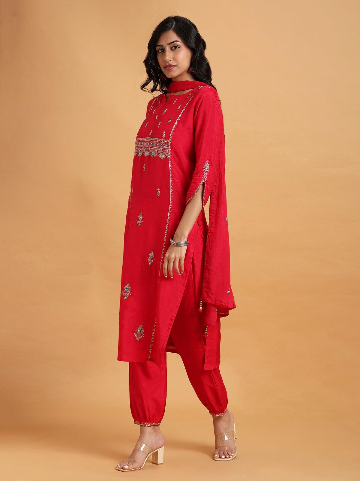 Red kurta set with tulip sleeves