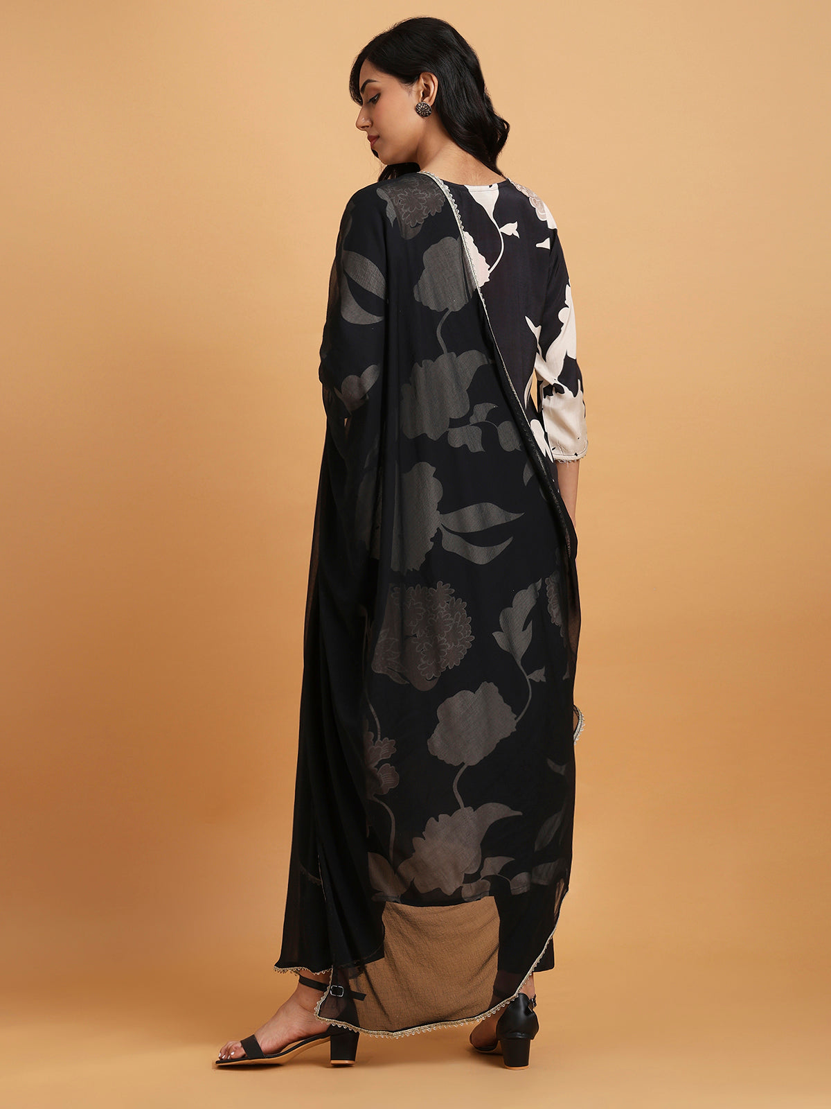 Black and white floral printed kurta set