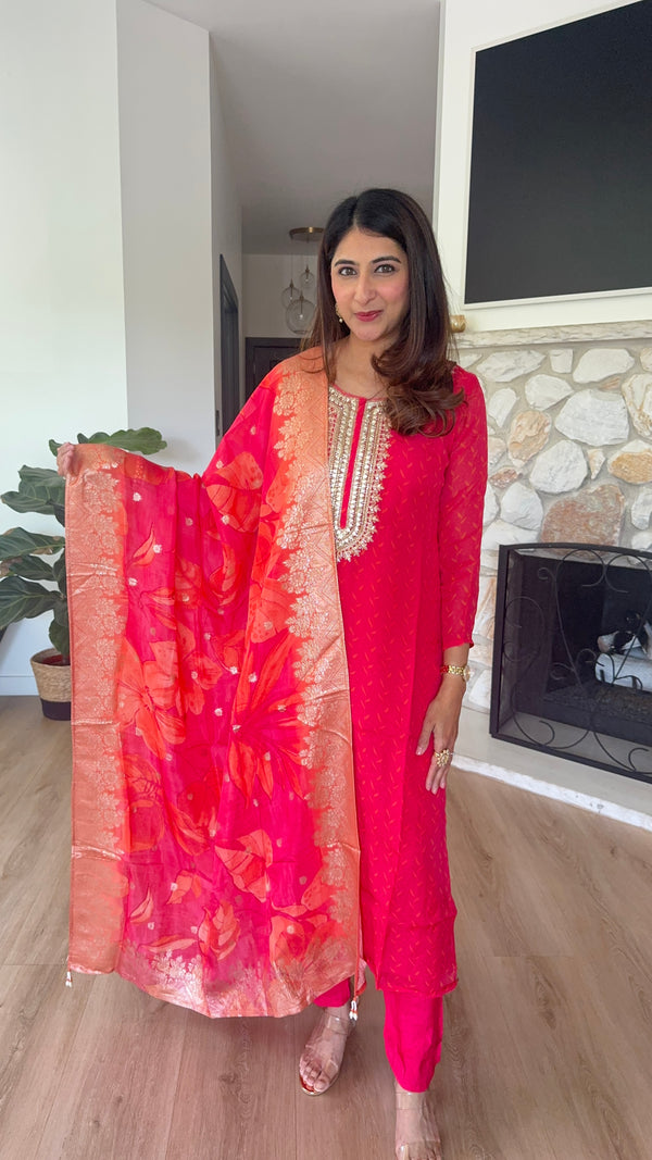 Bright red soft organza printed kurta set with red organza dupatta