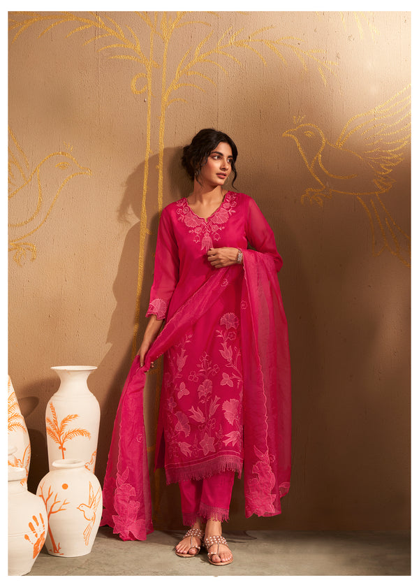 Deep pink floral applique kurta with pink dupatta