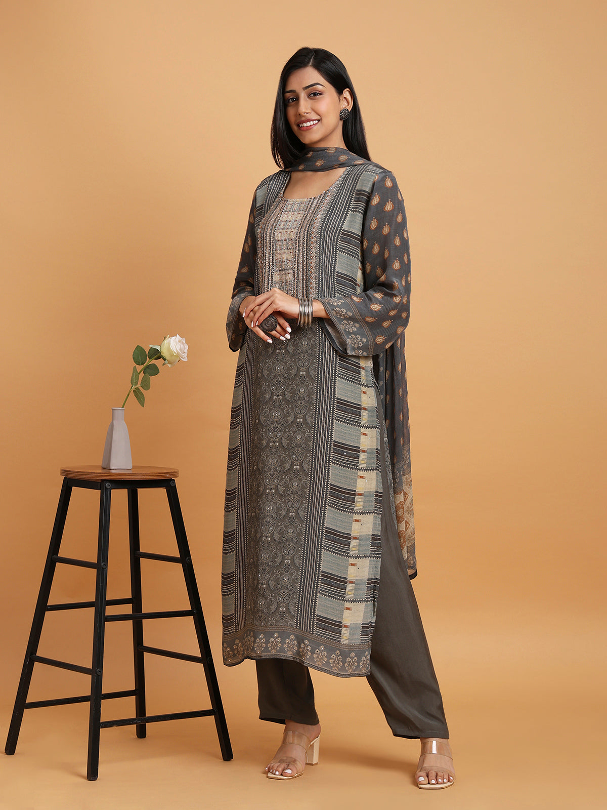 Grey pure crepe printed kurta set with printed dupatta