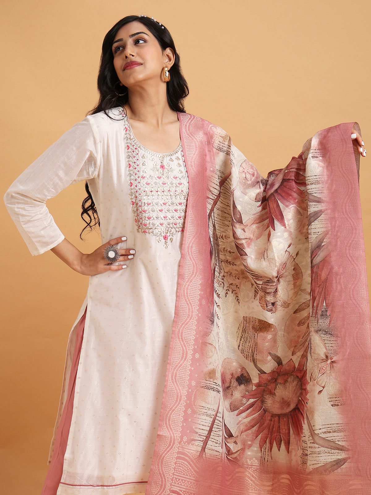 Ivory kurta set with pink printed dupatta