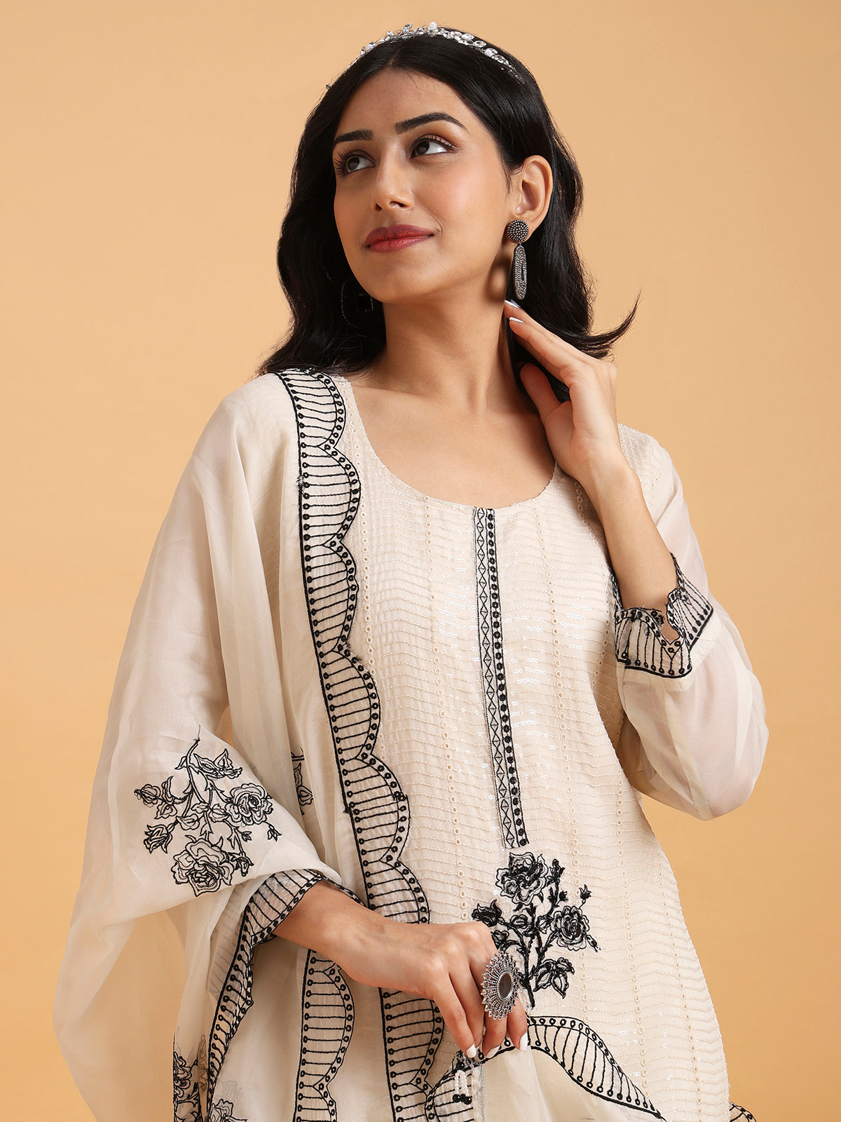 Ivory sequin kurta set with black and white scallop dupatta