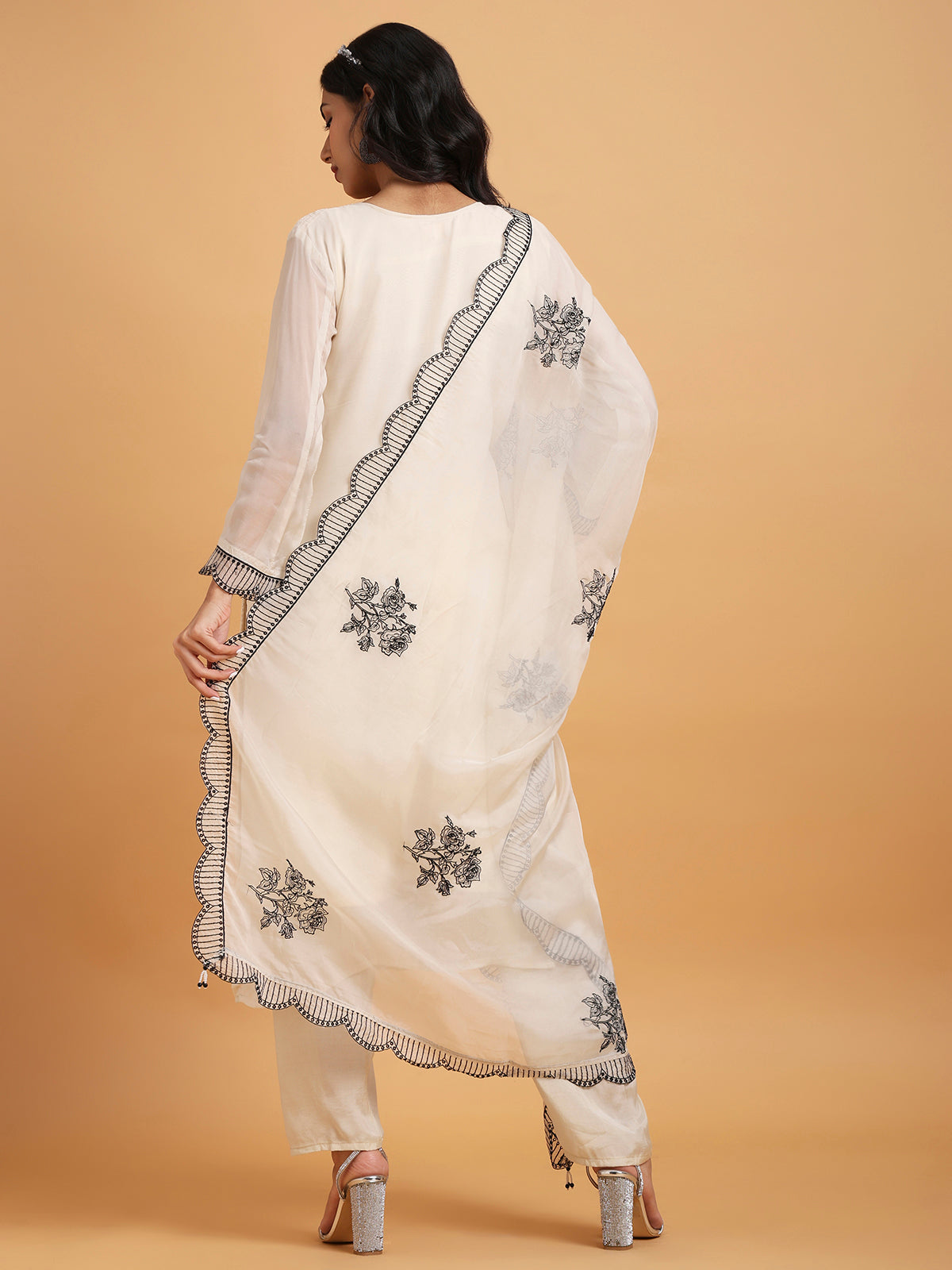 Ivory sequin kurta set with black and white scallop dupatta