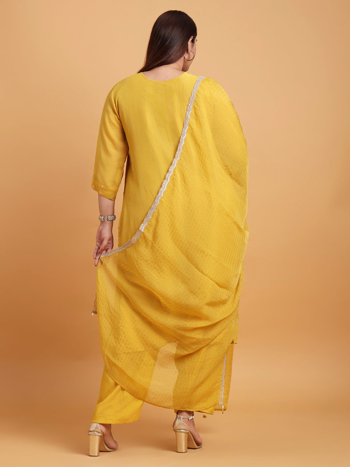 Yellow kurta set with yellow and gold stripe dupatta