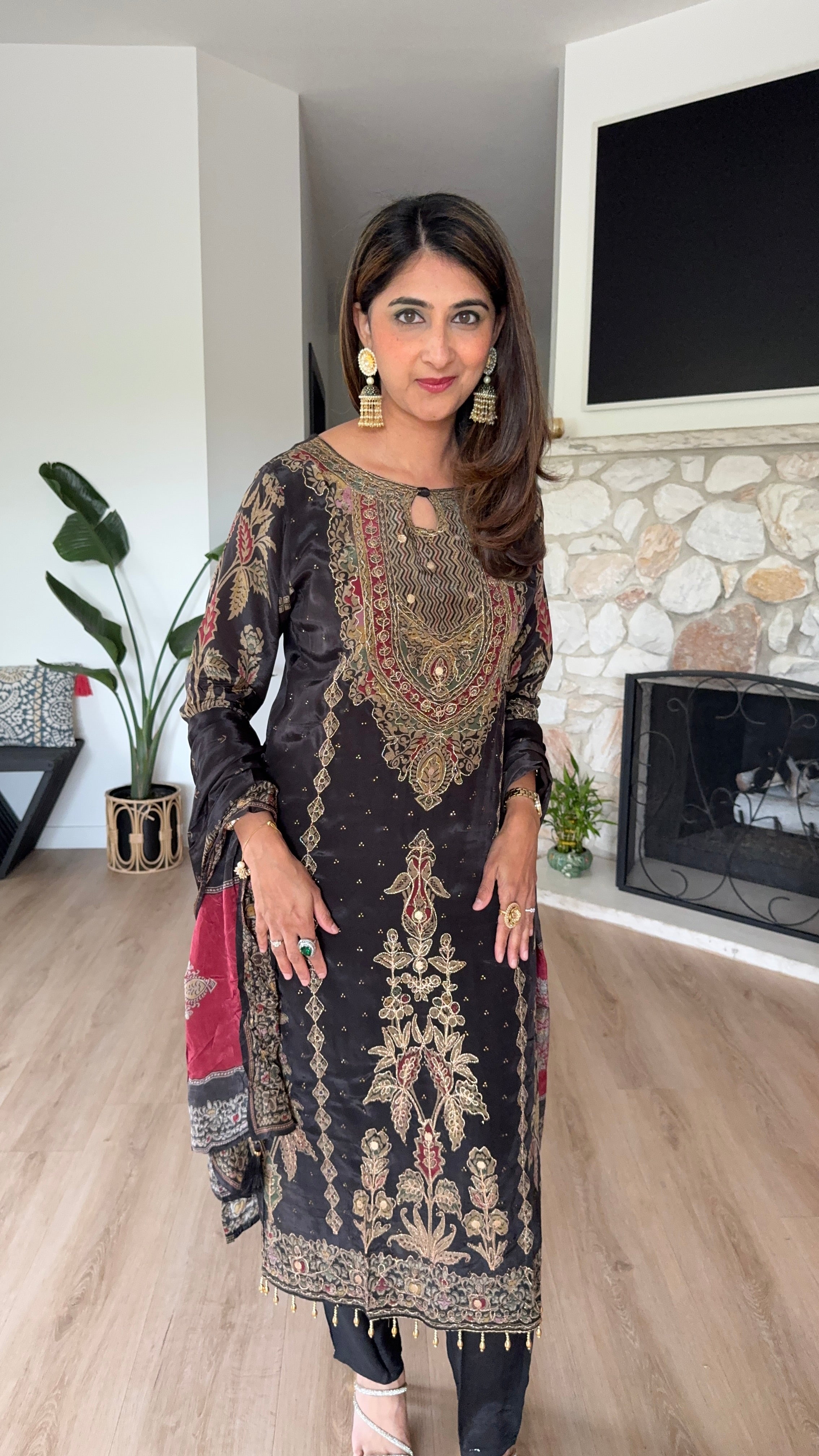 Black and red printed crepe kurta set with crepe dupatta