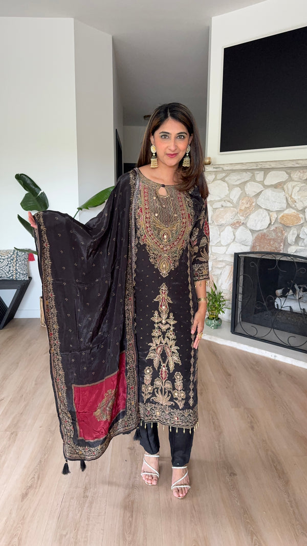 Black and red printed crepe kurta set with crepe dupatta