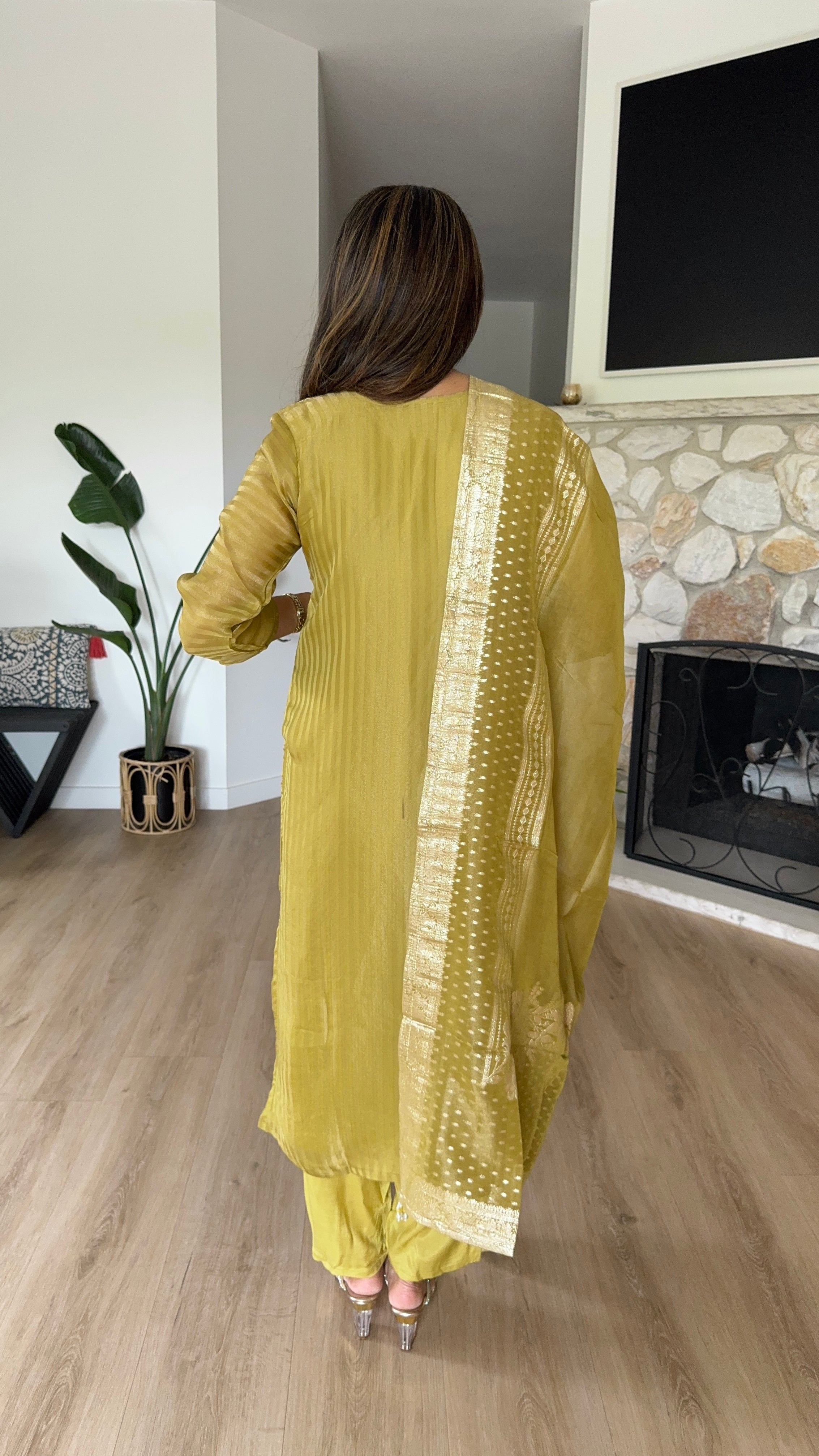 Mustard green silk jacquard kurta set with matching soft organza dupatta