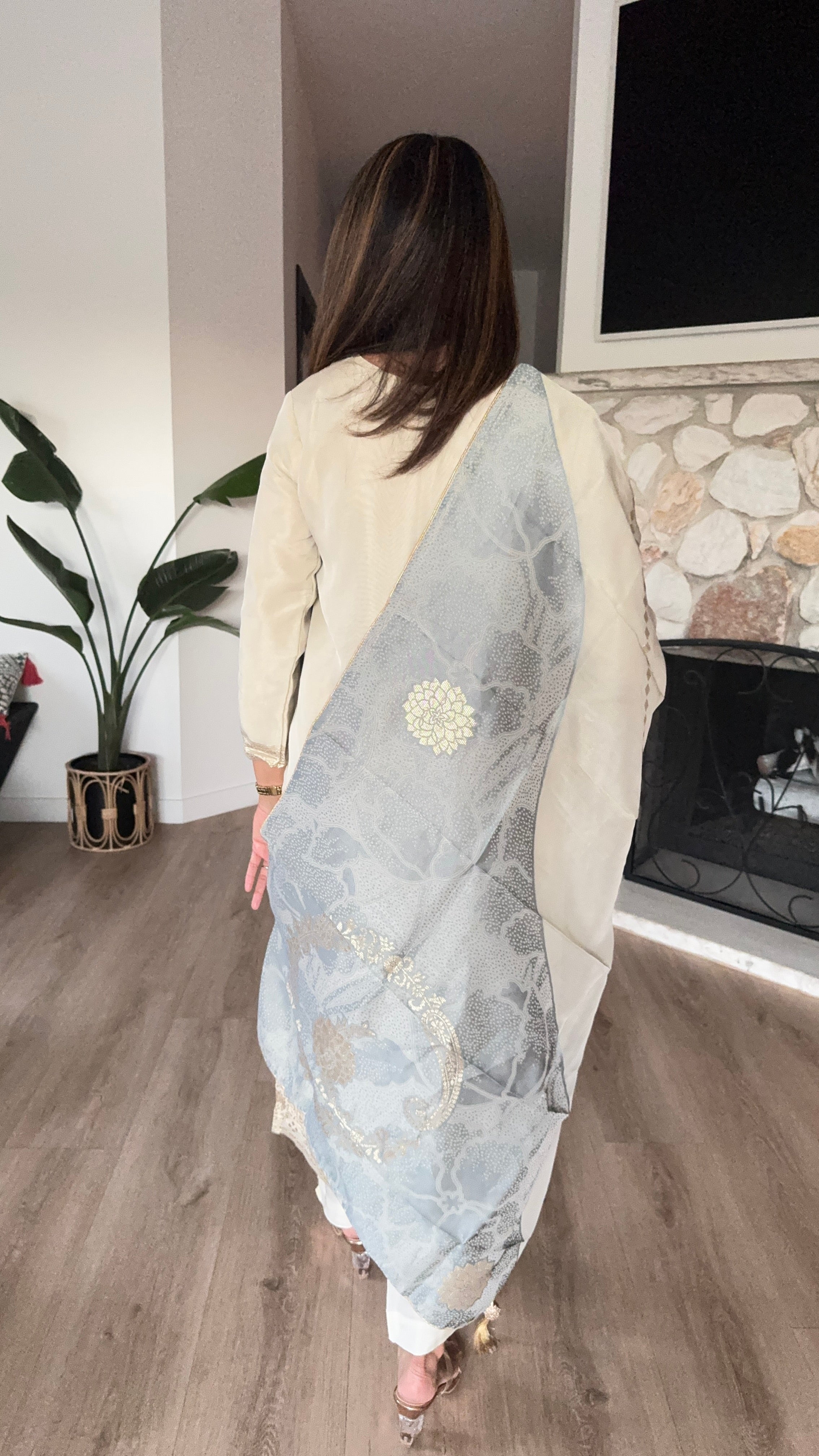 Ivory and blue tissue kurta set with tissue dupatta