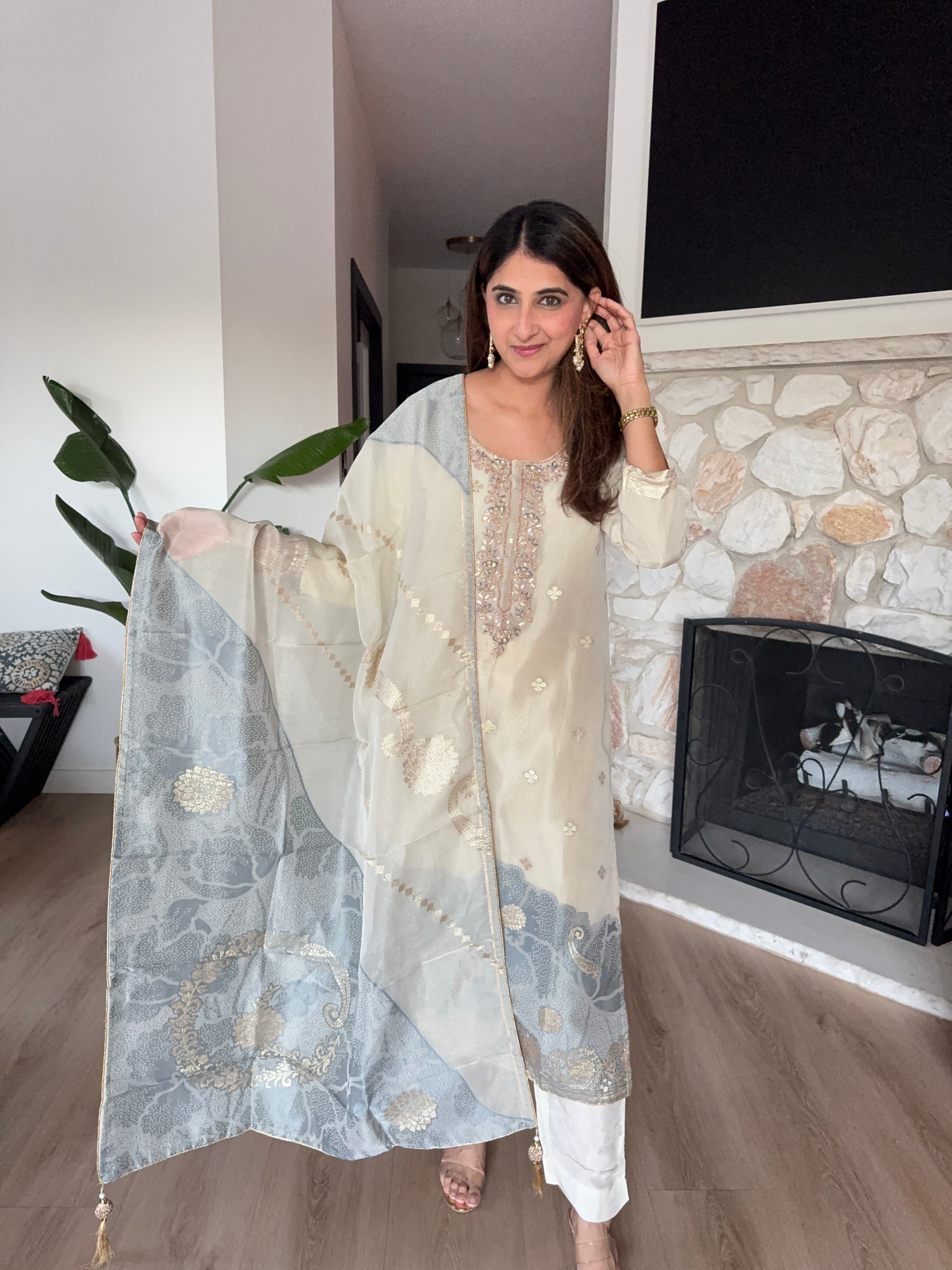 Ivory and blue tissue kurta set with tissue dupatta