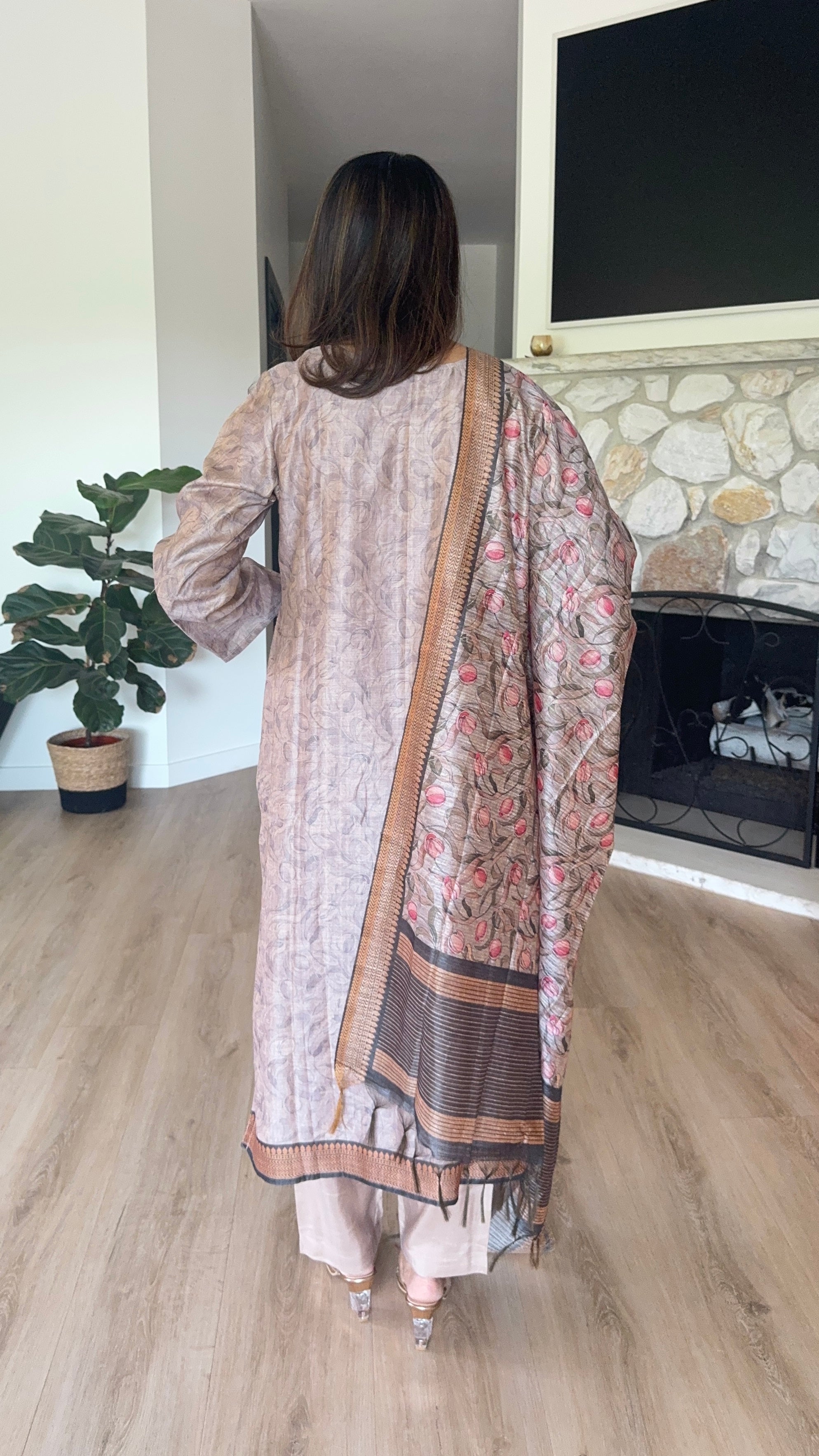 Light mauve chanderi kurta set with handloom printed dupatta