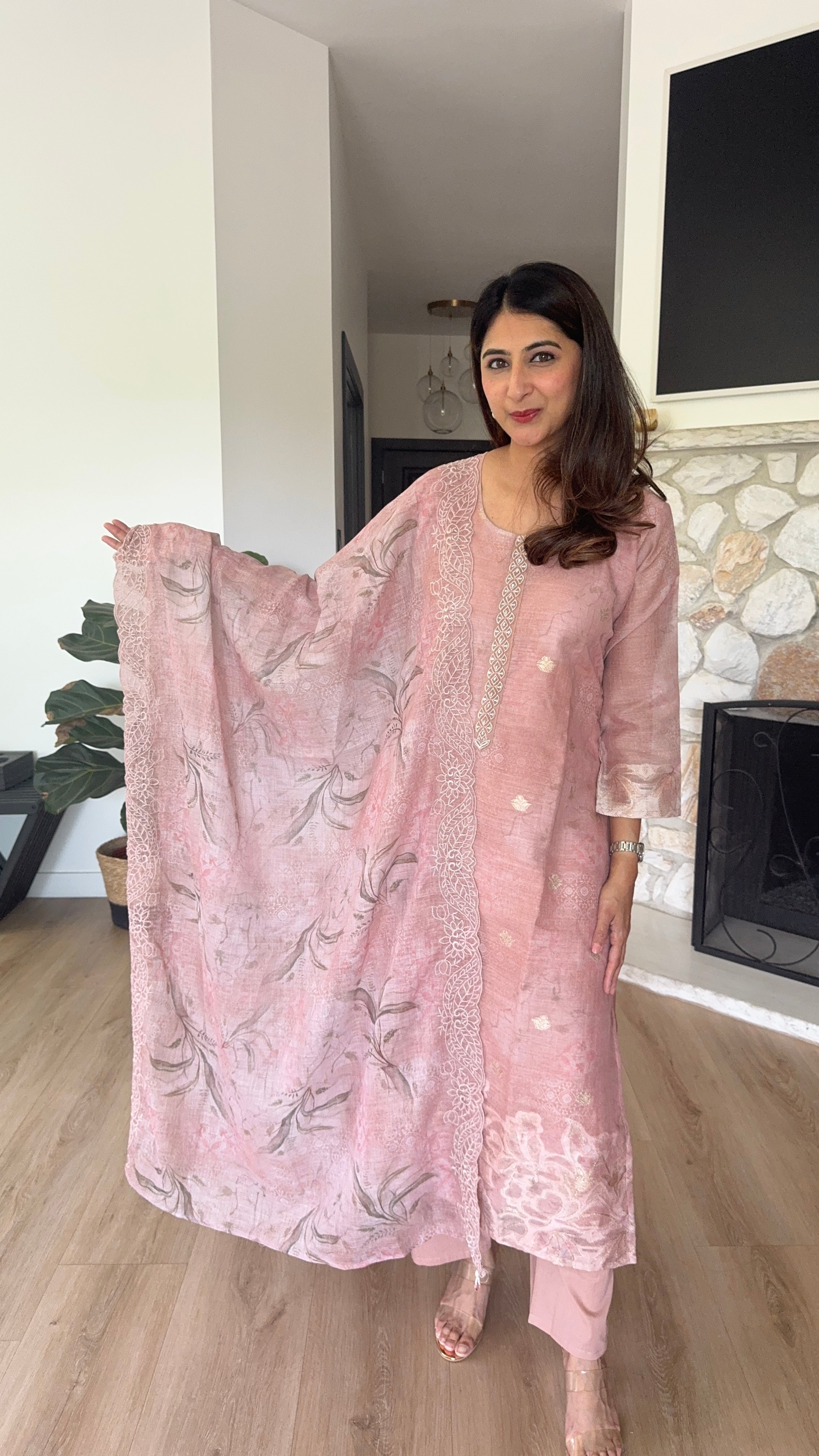 Onion pink linen blend kurta set with cutwork dupatta