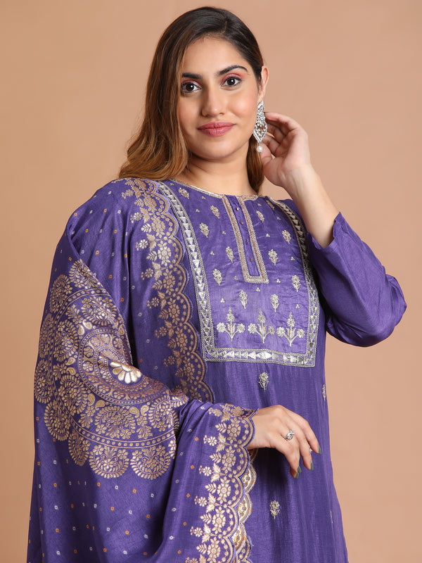 Indigo embroidered kurta set with brocade scallop dupatta