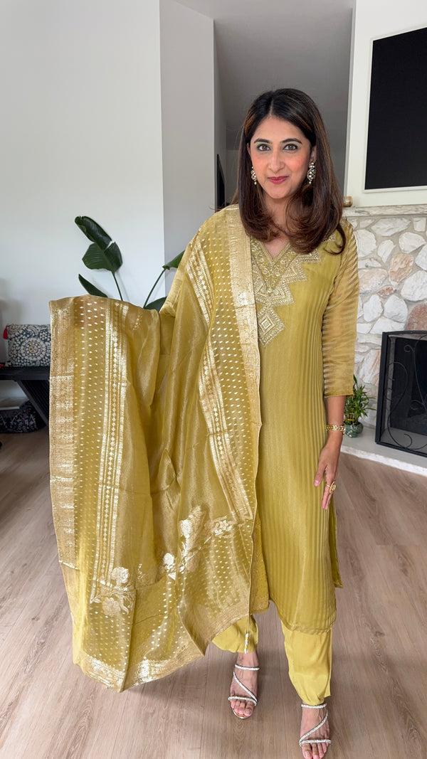 Mustard green silk jacquard kurta set with matching soft organza dupatta