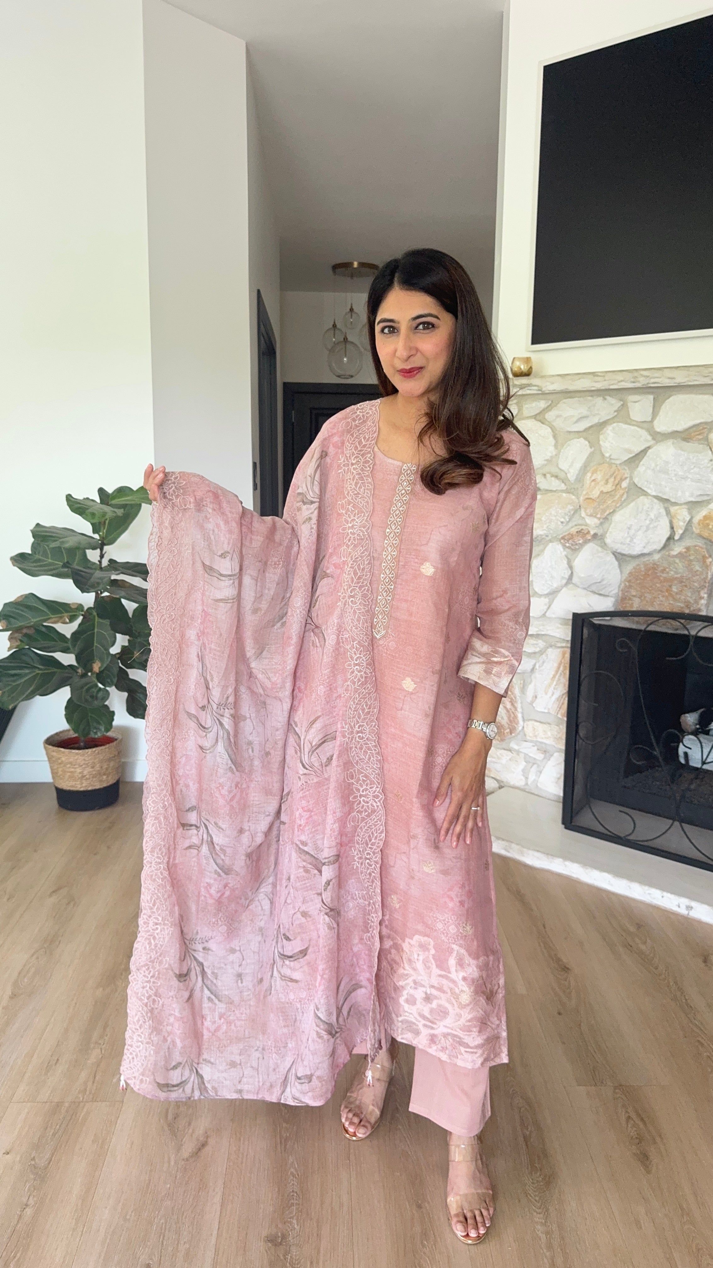 Onion pink linen blend kurta set with cutwork dupatta