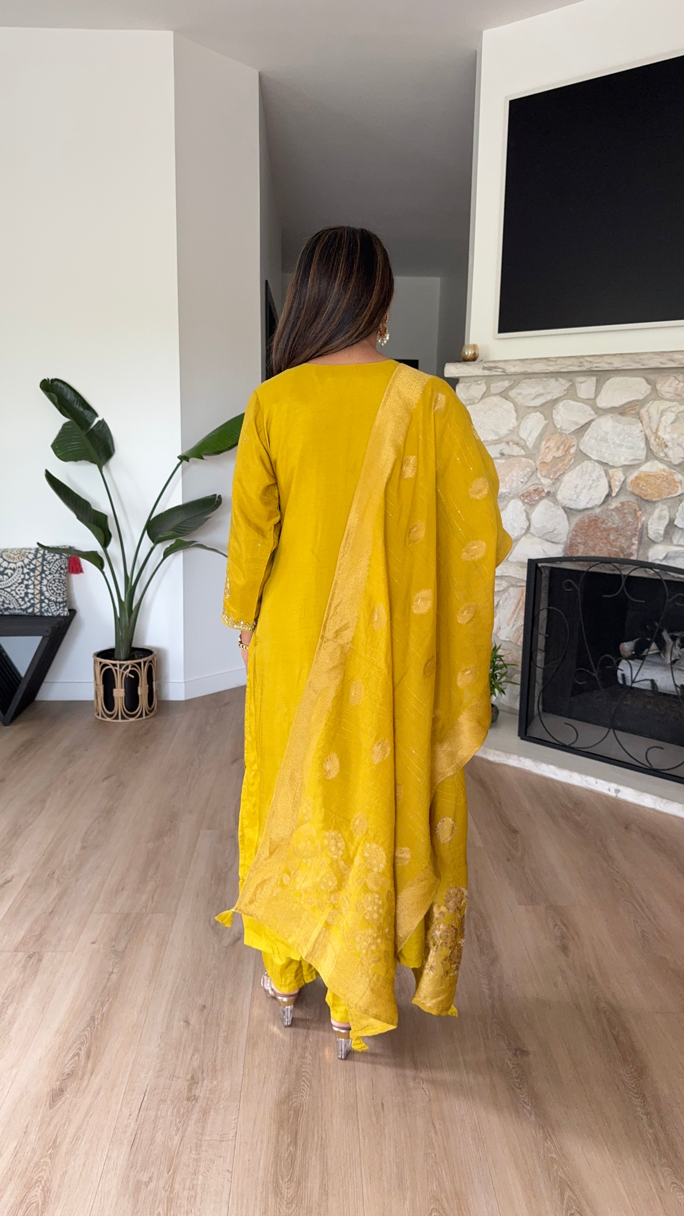 Yellow dola silk kurta set with yellow woven dupatta