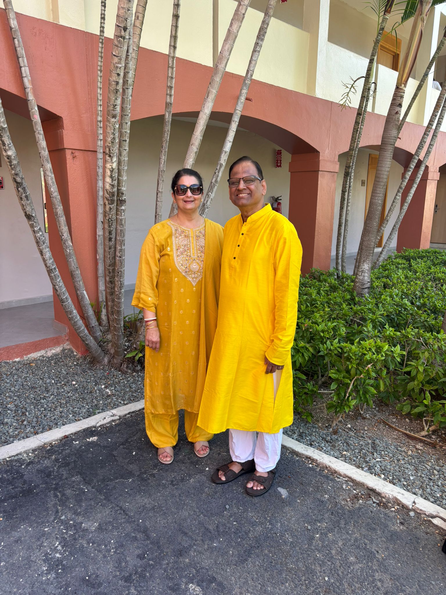 Yellow kurta set with yellow and gold stripe dupatta