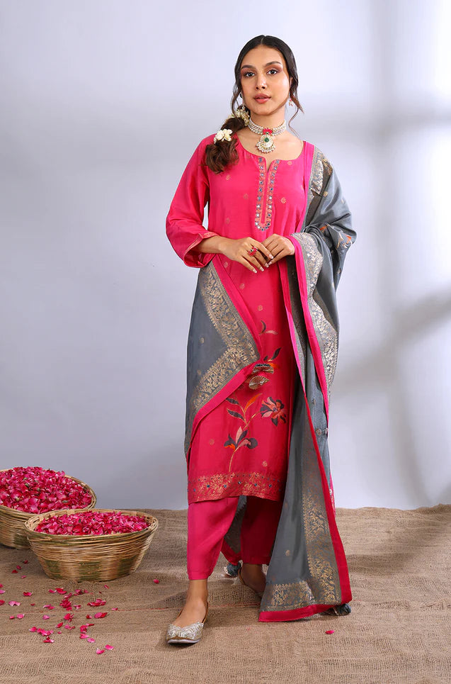 Dark pink muslin jacquard kurta set with grey dupatta