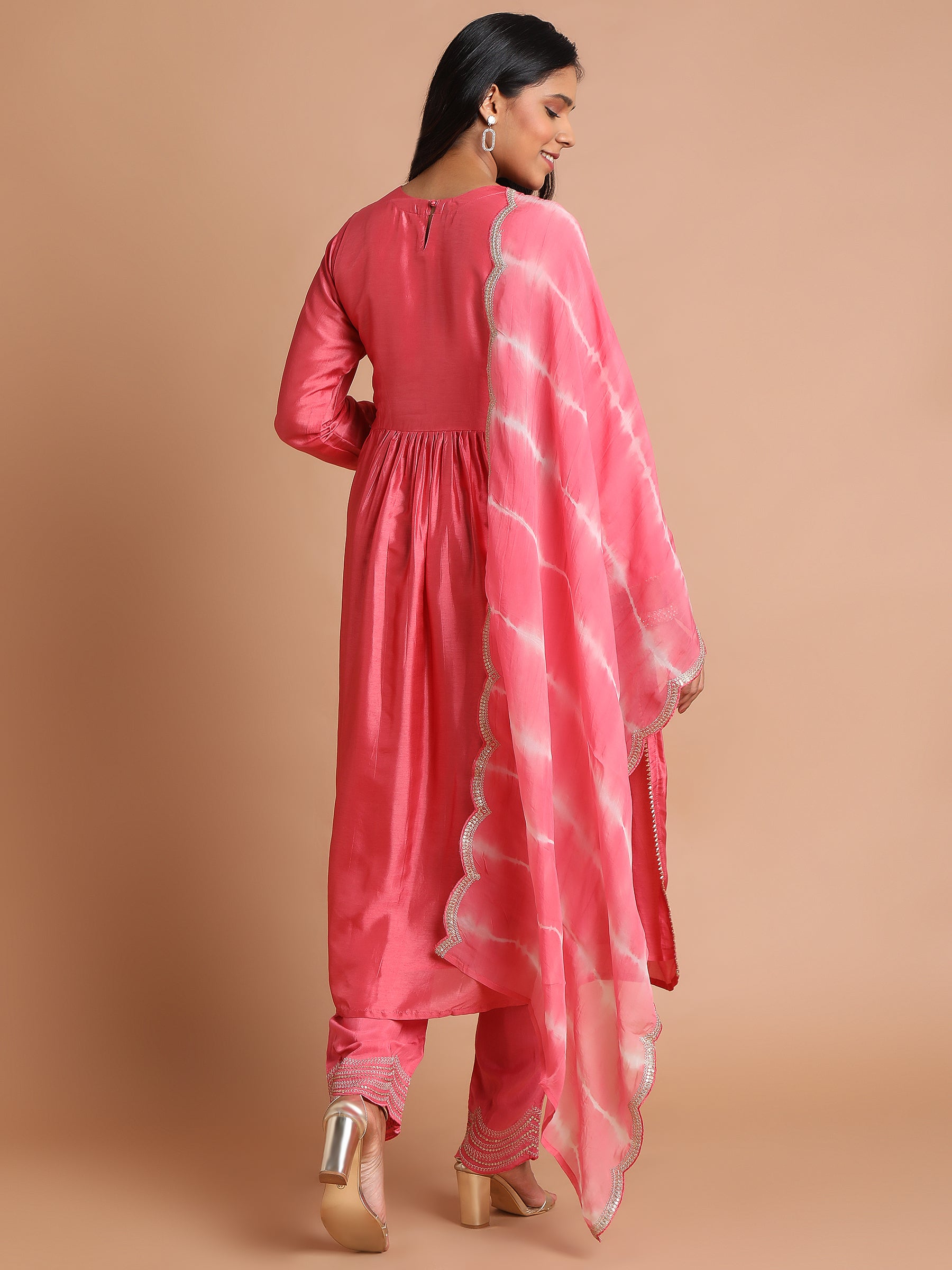 Coral pink embroidered pleated kurta set with tie dye scallop dupatta