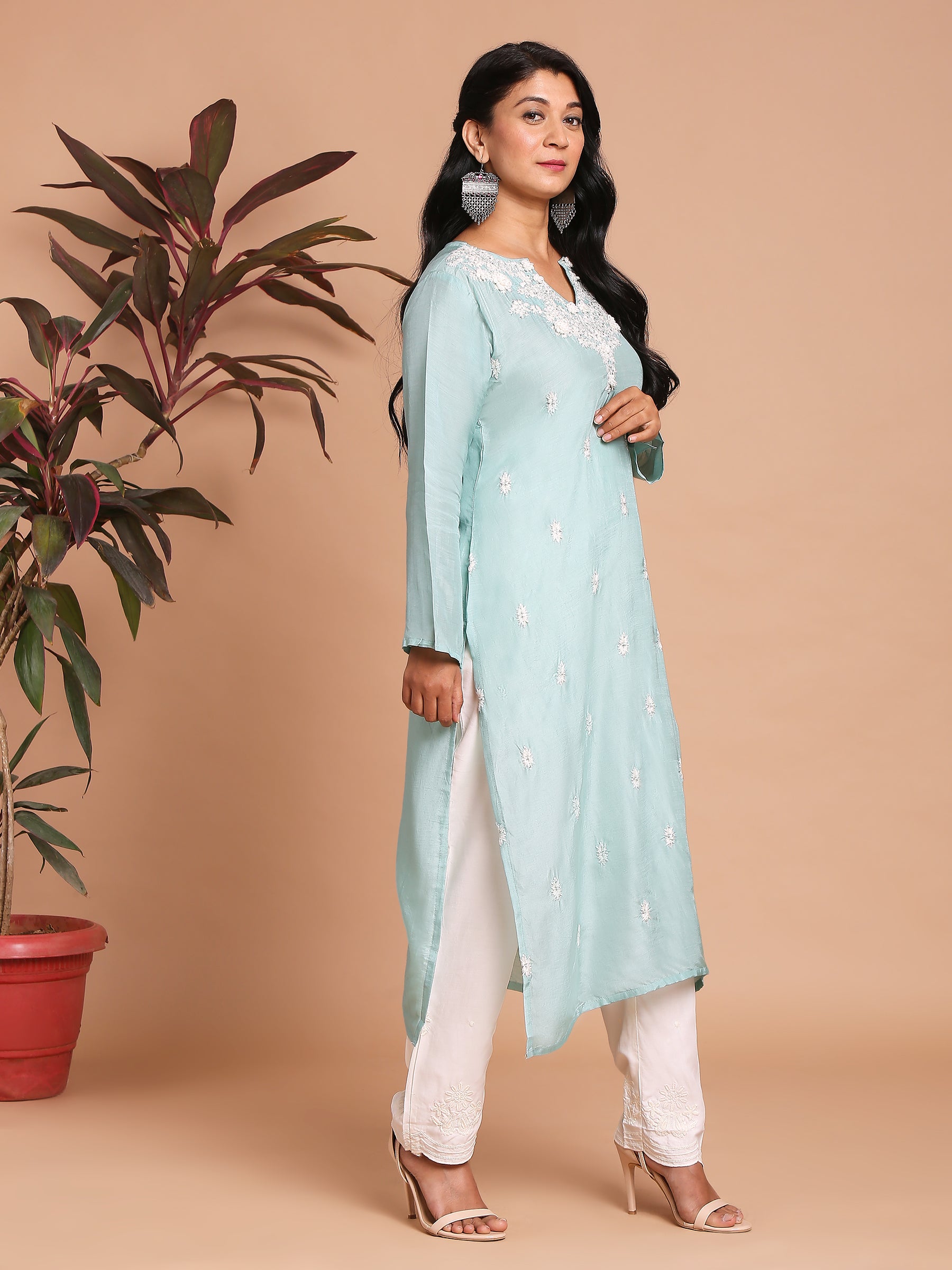 Blue threadwork kurta with white pants