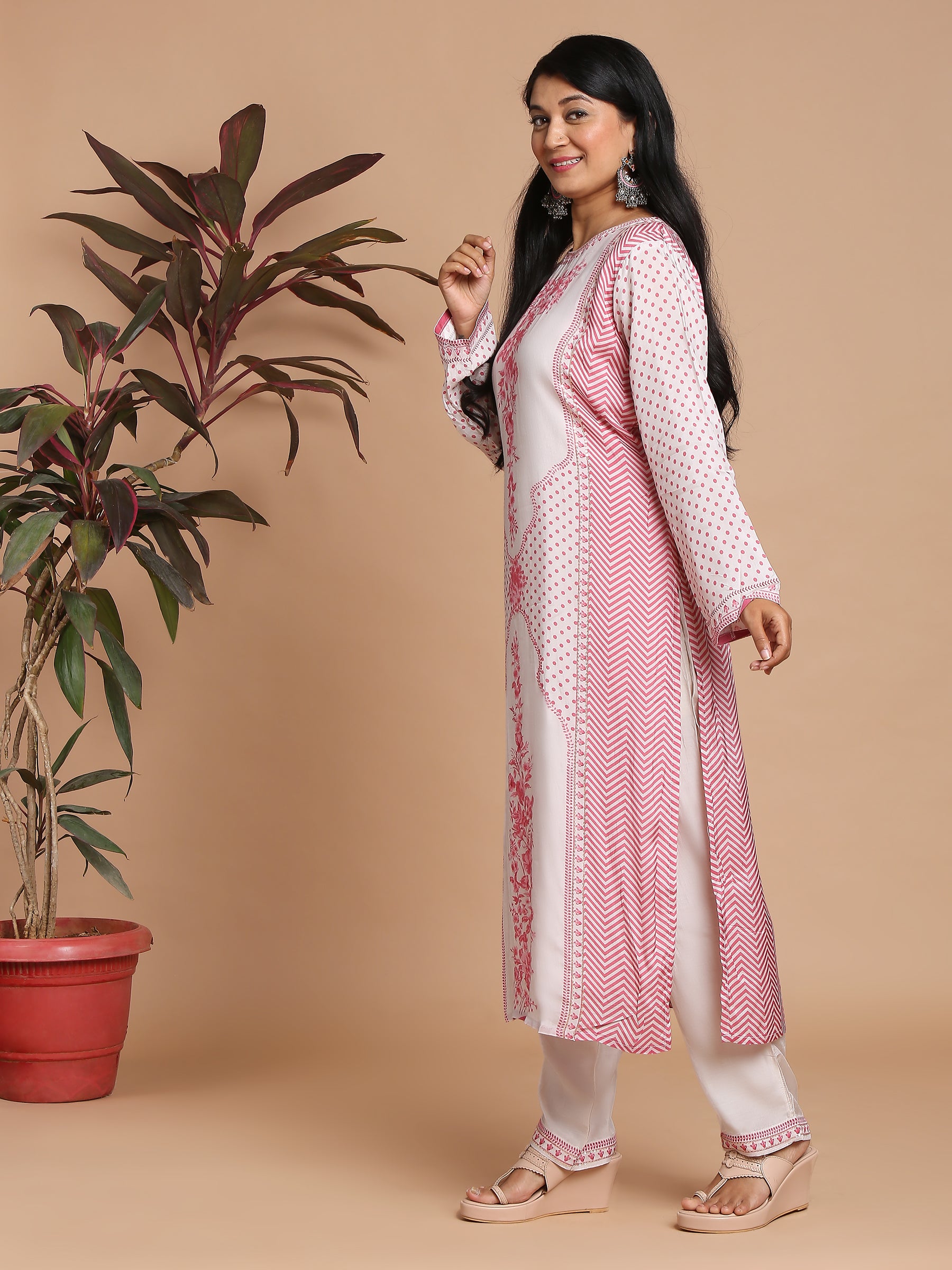 Light grey and pink printed kurta with pants