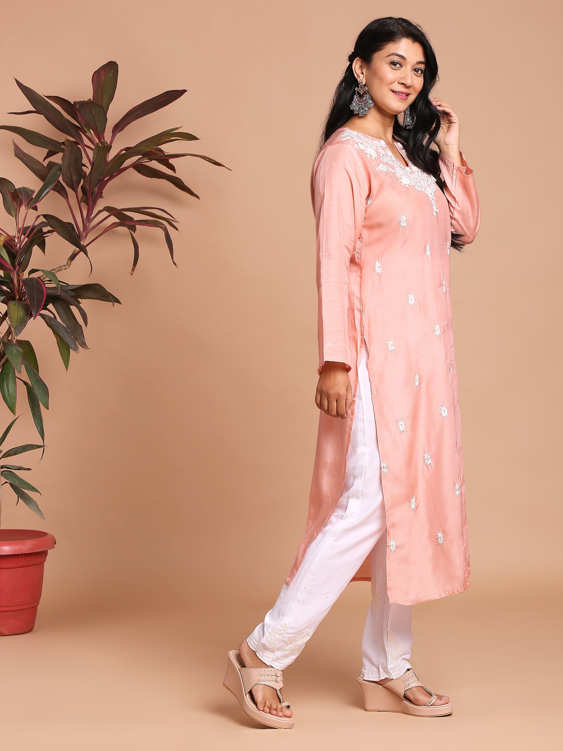 Pink threadwork kurta with white pants