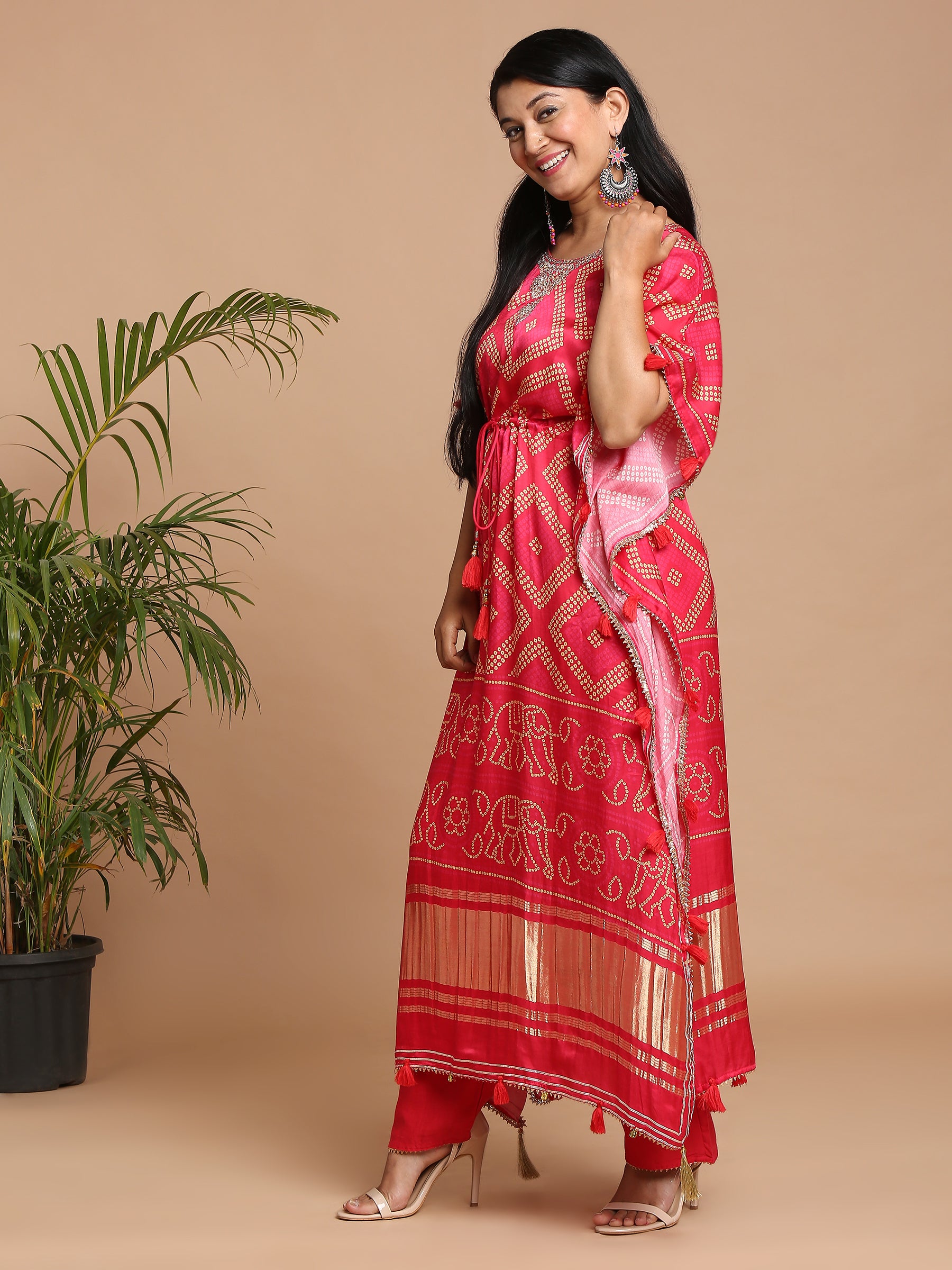 Red bandhni kaftan with pants